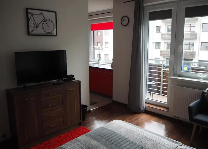 Szybownikow 2 * Pila (Pila)